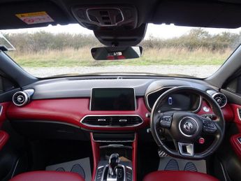 MG MG HS 1.5 T-GDI Exclusive DCT Euro 6 (s/s) 5dr