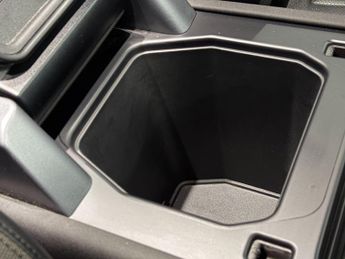 Land Rover Defender 110 2.0 Si4 SE Auto 4WD Euro 6 (s/s) 5dr