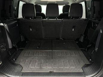 Land Rover Defender 110 2.0 Si4 SE Auto 4WD Euro 6 (s/s) 5dr