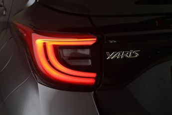 Toyota Yaris 1.5 VVT-h Excel E-CVT Euro 6 (s/s) 5dr