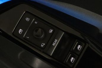 Volkswagen ID.3 Pro 58kWh Life Auto 5dr