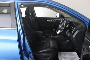 Nissan Qashqai 1.3 DIG-T N-Motion Euro 6 (s/s) 5dr