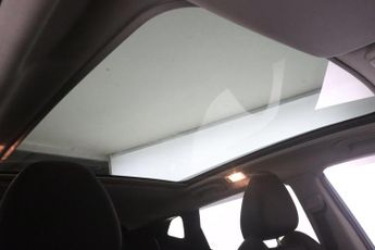 Nissan Qashqai 1.3 DIG-T N-Motion Euro 6 (s/s) 5dr