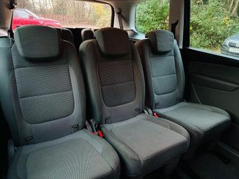 Volkswagen Sharan 2.0 TDI SE Nav DSG Euro 6 (s/s) 5dr