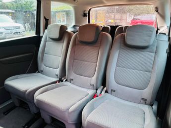 Volkswagen Sharan 2.0 TDI SE Nav DSG Euro 6 (s/s) 5dr