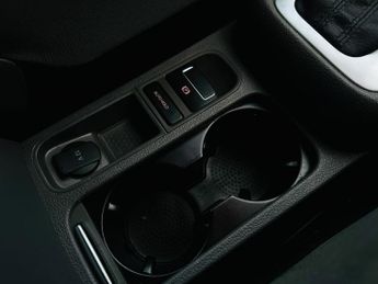 Volkswagen Sharan 2.0 TDI SE Nav DSG Euro 6 (s/s) 5dr