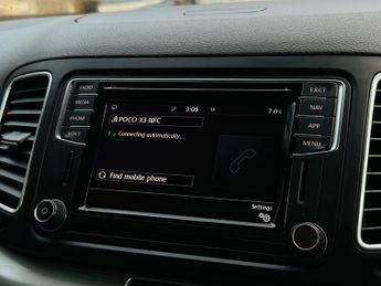 Volkswagen Sharan 2.0 TDI SE Nav DSG Euro 6 (s/s) 5dr