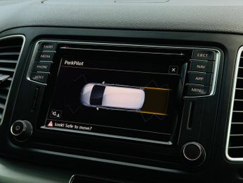 Volkswagen Sharan 2.0 TDI SE Nav DSG Euro 6 (s/s) 5dr