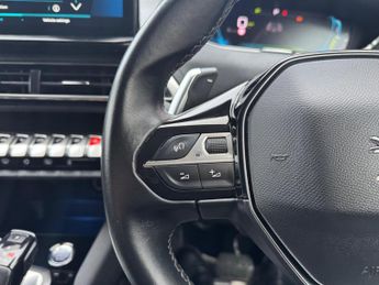 Peugeot 3008 1.6 13.2kWh Allure e-EAT Euro 6 (s/s) 5dr