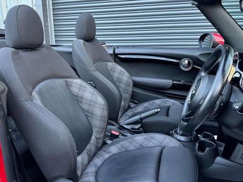 MINI CONVERTIBLE 1.5 Cooper Auto 2dr