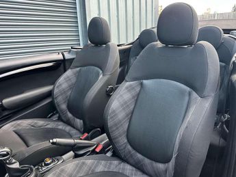 MINI CONVERTIBLE 1.5 Cooper Auto 2dr