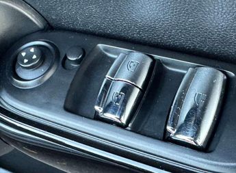 MINI CONVERTIBLE 1.5 Cooper Auto 2dr