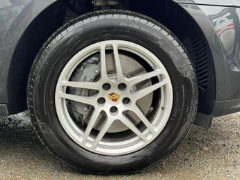 Porsche Macan 3.0T V6 S PDK 4WD Euro 6 (s/s) 5dr