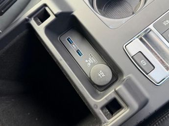 Land Rover Discovery 3.0 SD V6 SE Auto 4WD Euro 6 (s/s) 5dr