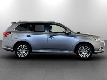 Mitsubishi Outlander 2.4h TwinMotor 13.8kWh Exceed Safety CVT 4WD Euro 6 (s/s) 5dr