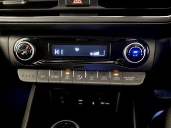 Hyundai KONA 1.6 h-GDi Premium DCT Euro 6 (s/s) 5dr