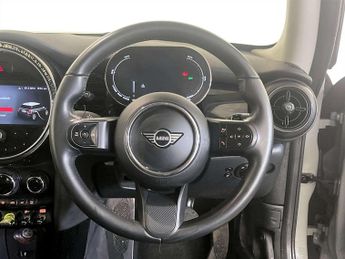 MINI Electric Hatch Cooper SE 32.6kWh Level 1 Hatchback 3dr Electric Auto (184 ps)