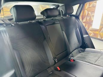 Volkswagen ID.4 Pure 52kWh Life Auto 5dr