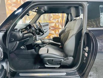 MINI Electric Hatch Cooper SE 32.6kWh Level 2 Auto 3dr