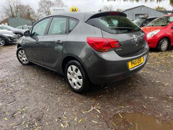 Vauxhall Astra 1.6 16v Exclusiv Auto Euro 5 5dr