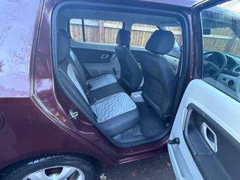 Skoda Fabia 1.4 16V 2 5dr