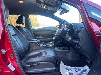 Nissan Leaf 30kWh Tekna Auto 5dr