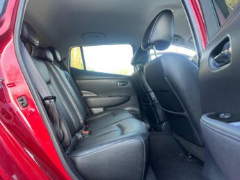 Nissan Leaf 30kWh Tekna Auto 5dr