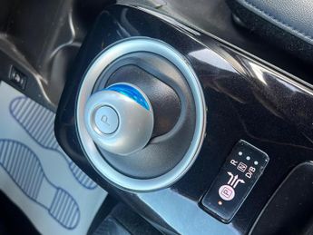 Nissan Leaf 30kWh Tekna Auto 5dr