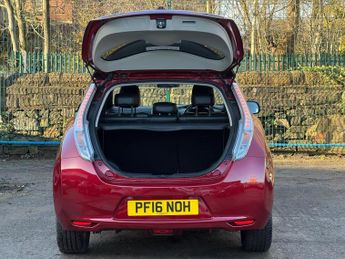 Nissan Leaf 30kWh Tekna Auto 5dr