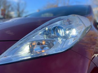 Nissan Leaf 30kWh Tekna Auto 5dr