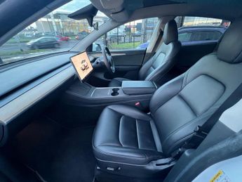 Tesla Model Y (Dual Motor) Long Range Auto 4WDE 5dr