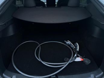 Tesla Model Y (Dual Motor) Long Range Auto 4WDE 5dr