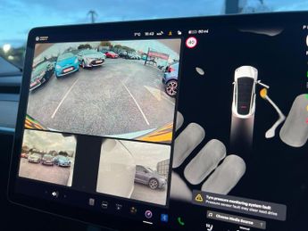 Tesla Model Y (Dual Motor) Long Range Auto 4WDE 5dr