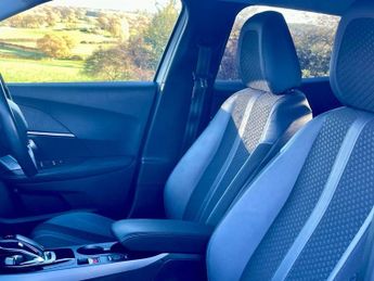 PEUGEOT 2008 1.2 PureTech Allure Premium SUV 5dr Petrol EAT Euro 6 (s/s) (130