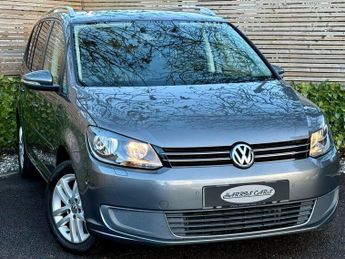 VOLKSWAGEN TOURAN 2.0 TDI SE MPV 5dr Diesel DSG Euro 5 (140 ps) 12 MONTHS AA, FRES