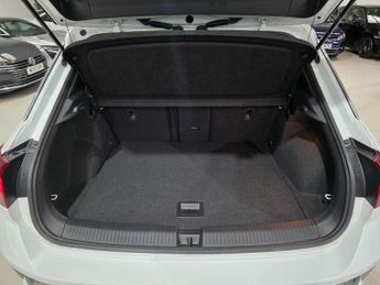 Volkswagen T-Roc 1.5 TSI R-Line DSG Euro 6 (s/s) 5dr