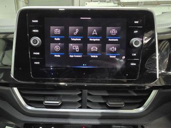 Volkswagen T-Roc 1.5 TSI R-Line DSG Euro 6 (s/s) 5dr