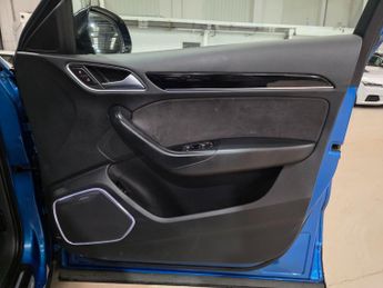 Audi Q3 2.0 TFSI Black Edition S Tronic quattro Euro 6 (s/s) 5dr