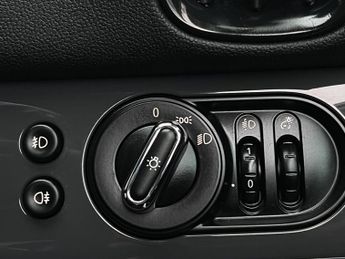 MINI Countryman 2.0 Cooper D Auto ALL4 Euro 6 (s/s) 5dr