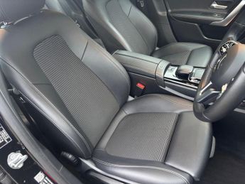 Mercedes-Benz A Class 1.3 A200 Sport 7G-DCT Euro 6 (s/s) 4dr