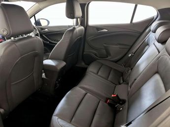 Vauxhall Astra 1.6i Turbo GPF Elite Nav Hatchback 5dr Petrol Manual Euro 6 (s/s