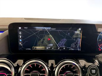 Mercedes-Benz EQA EQA 350 66.5kWh AMG Line SUV 5dr Electric Auto 4MATIC (292 ps)