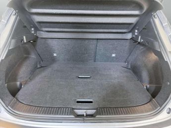 Nissan Qashqai 1.3 DIG-T MHEV N-Connecta SUV 5dr Petrol Hybrid Manual Euro 6 (s