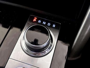 Land Rover Discovery 3.0 TD V6 HSE Auto 4WD Euro 6 (s/s) 5dr