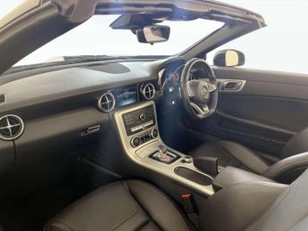 Mercedes-Benz SLC 2.0 SLC300 AMG Line Convertible 2dr Petrol G-Tronic Euro 6 (s/s)