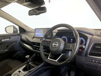 Nissan Qashqai 1.3 DIG-T MHEV N-Connecta SUV 5dr Petrol Hybrid Manual Euro 6 (s