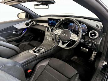 Mercedes-Benz C Class 2.0 C220d AMG Line (Premium) Cabriolet 2dr Diesel G-Tronic+ Euro