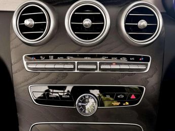 Mercedes-Benz C Class 2.0 C220d AMG Line (Premium) Cabriolet 2dr Diesel G-Tronic+ Euro