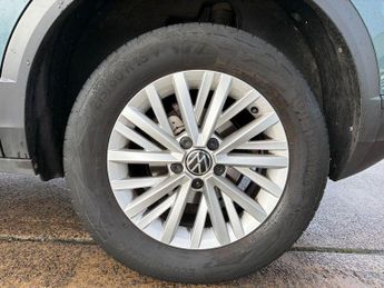 Volkswagen T-Roc Life Tsi S-A