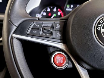 Alfa Romeo Stelvio 2.0T Ti SUV 5dr Petrol Auto Q4 AWD Euro 6 (s/s) (280 ps)
